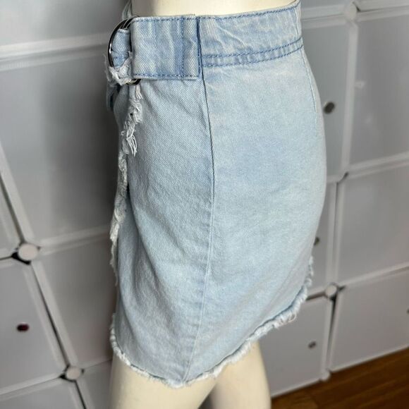 Tobi Belmont Shore LIght Wash Wrap Skirt Size 25 - Picture 9 of 13